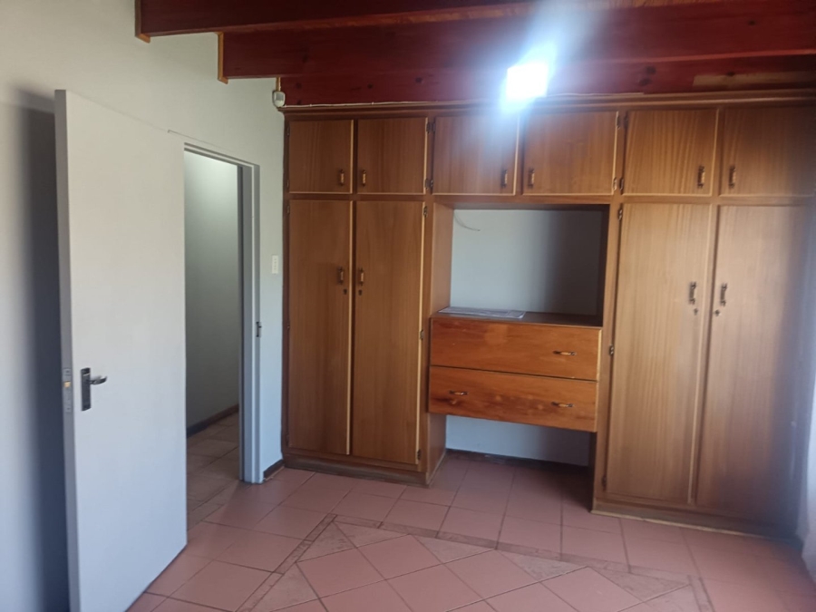 4 Bedroom Property for Sale in Rhodesdene Northern Cape